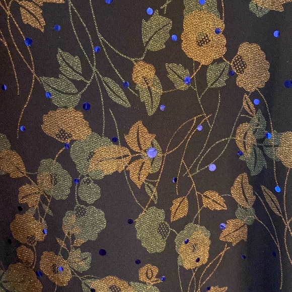 Susan Graver Blouse. Made in USA. Small - Picture 3 of 6